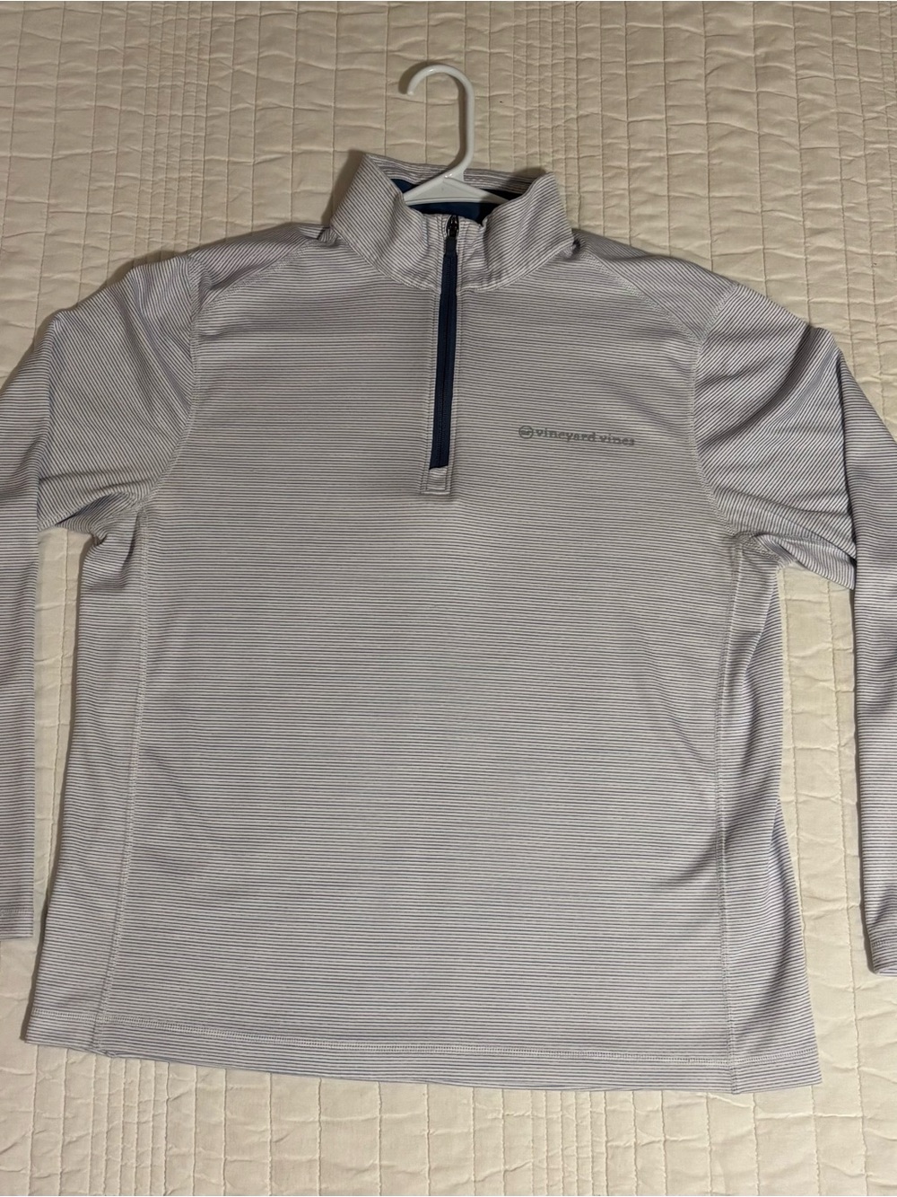 Vineyard Vines Men's white and blue stripe Quarter-Zip Pullover